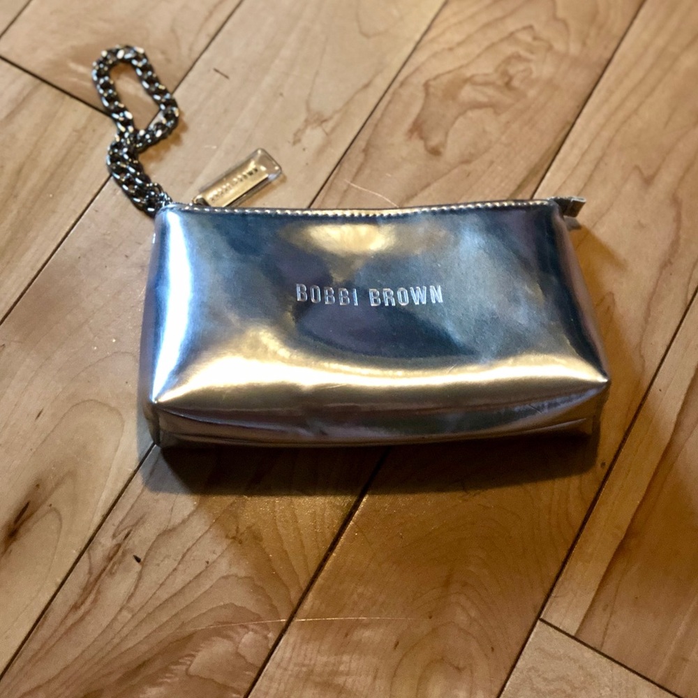 New metallic Bobbi Brown make up case - Picture 3 of 8